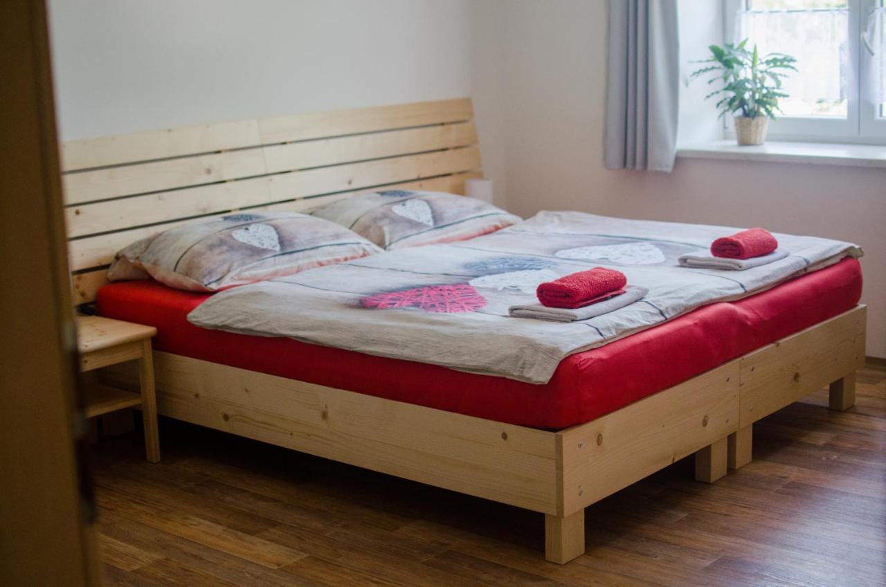 Apartmany A Ubytovani Mlynice Litovel Exterior photo