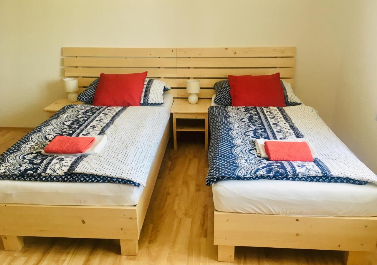 Apartmany A Ubytovani Mlynice Litovel Exterior photo