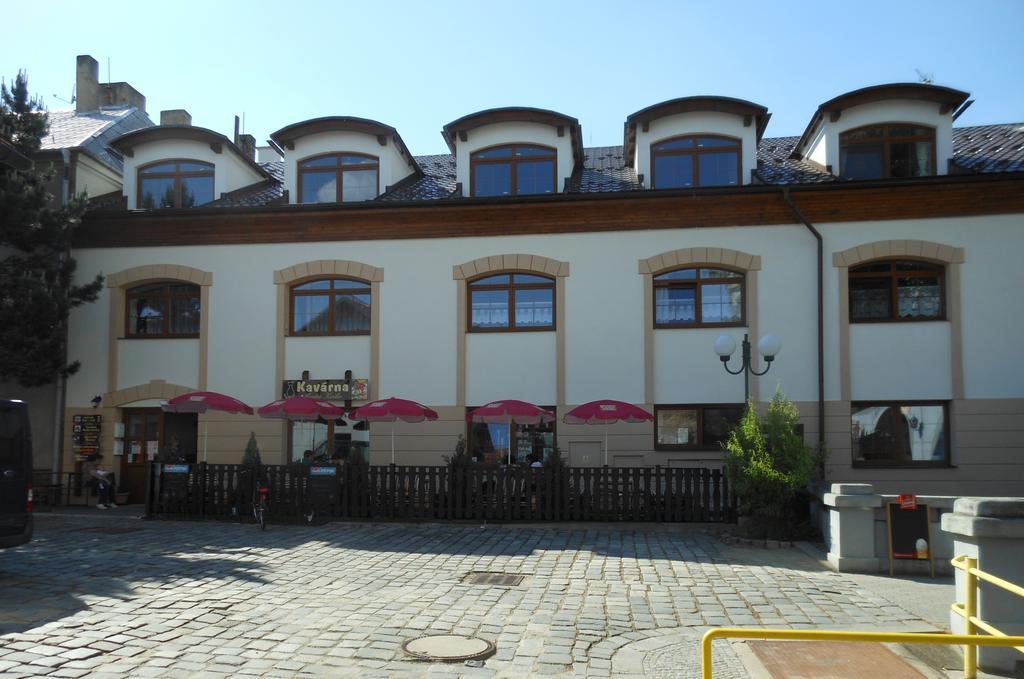 Apartmany A Ubytovani Mlynice Litovel Exterior photo