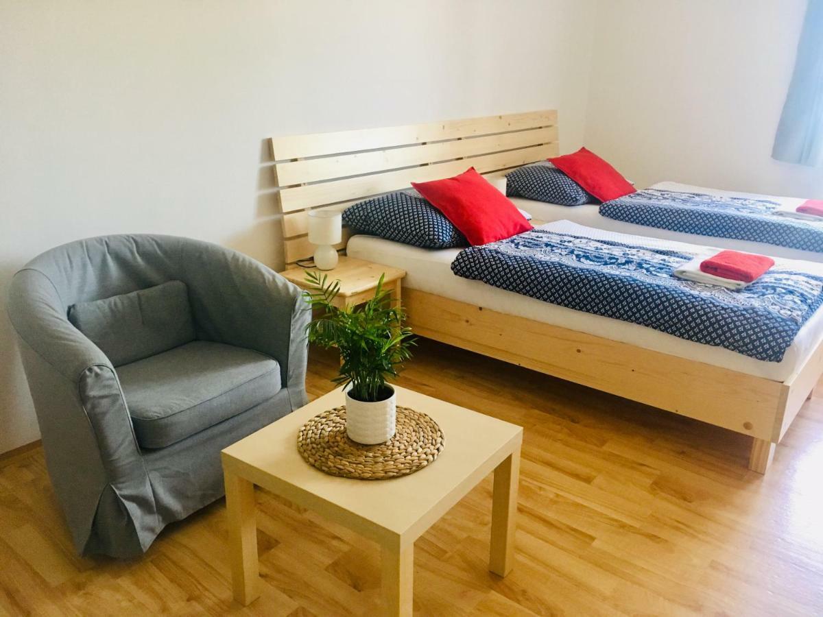 Apartmany A Ubytovani Mlynice Litovel Exterior photo